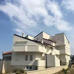 Riva Apartamento Povljana