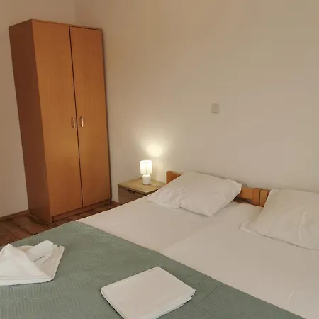 Apartament Riva Povljana