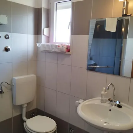 Riva * Povljana