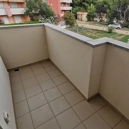 Riva Povljana