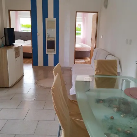 Apartment Riva *