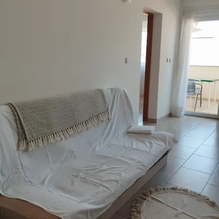 Apartment Riva Povljana