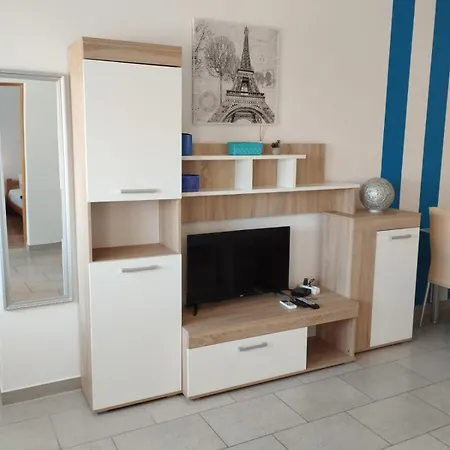 Riva Apartment Povljana
